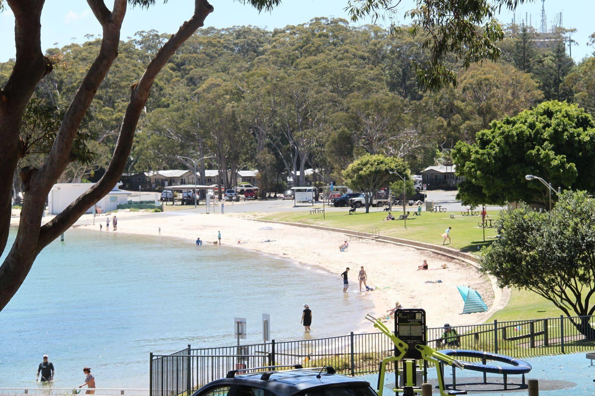 Salamander Beach Accommodation - Adults Only Salamander Bay Luaran gambar
