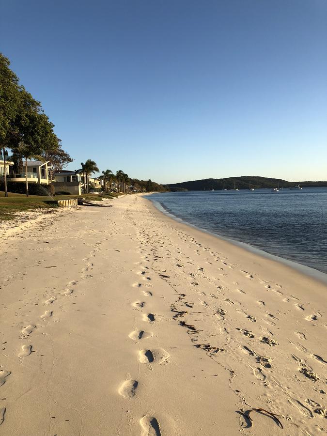 Salamander Beach Accommodation - Adults Only Salamander Bay Luaran gambar